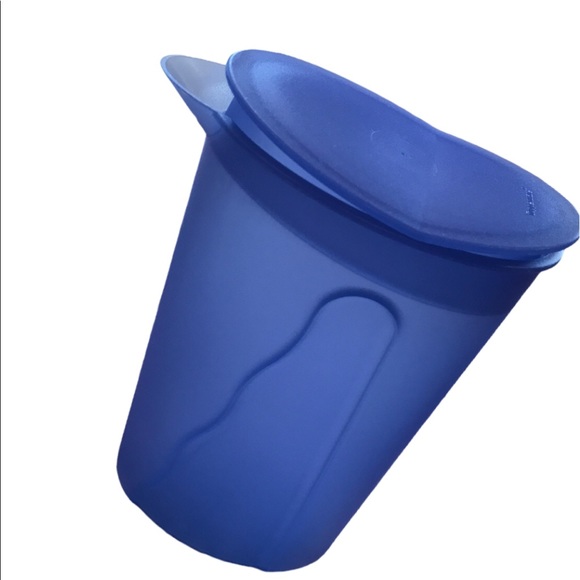 Tupperware Impressions Pitcher 1L Blue Rocker Lid